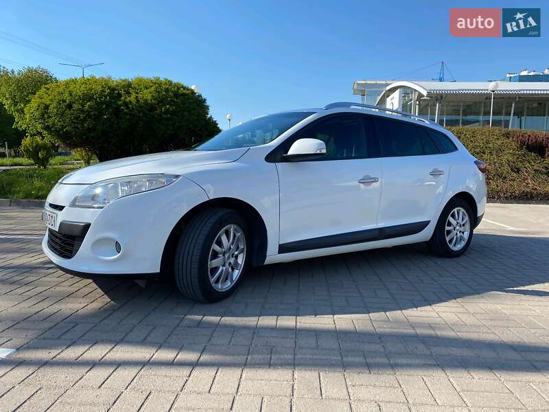 Универсал Renault Megane 2010 в Луцке фото 2 Универсал Renault Megane 2010 в Луцке