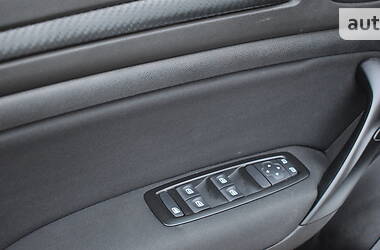 Хэтчбек Renault Megane 2016 в 