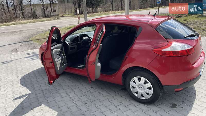 Хэтчбек Renault Megane 2010 в Трускавце фото 16 Хэтчбек Renault Megane 2010 в Трускавце