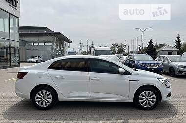 Седан Renault Megane 2019 в Черновцах