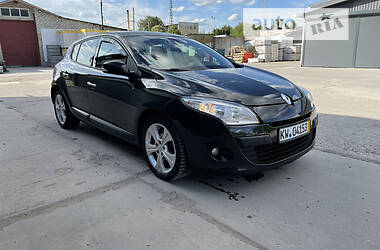 Хэтчбек Renault Megane 2011 в Первомайске