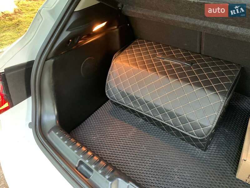 Хетчбек Renault Megane 2016 в Києві