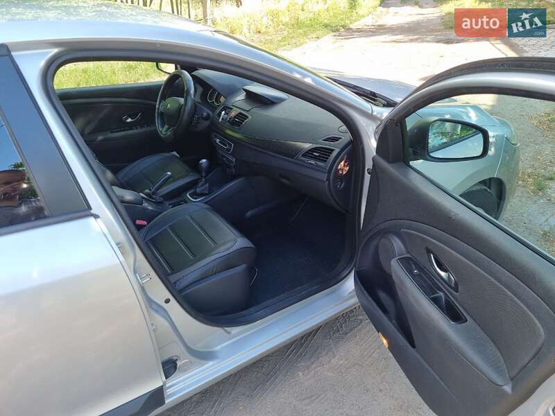 Універсал Renault Megane 2011 в Новомиргороді