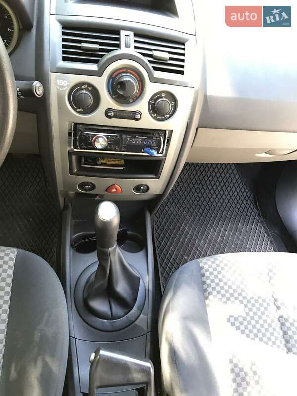 Хетчбек Renault Megane 2004 в Кривому Розі