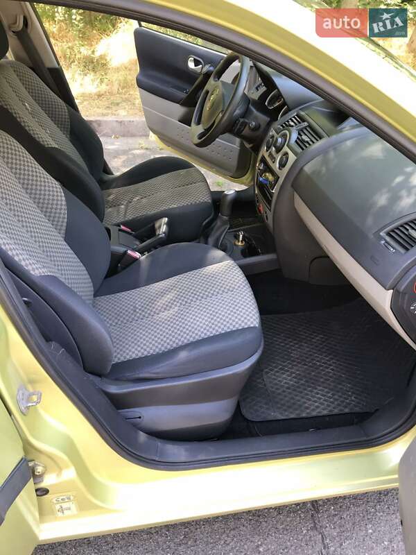 Хетчбек Renault Megane 2004 в Кривому Розі