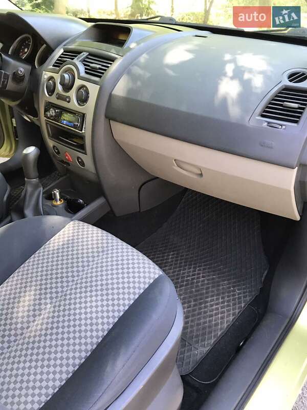 Хетчбек Renault Megane 2004 в Кривому Розі