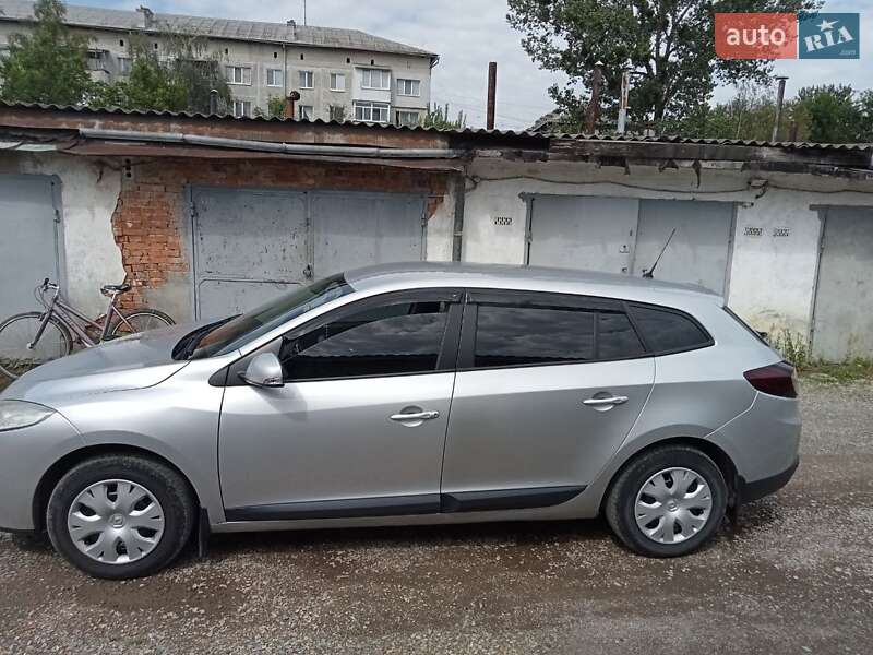 Універсал Renault Megane 2011 в Івано-Франківську