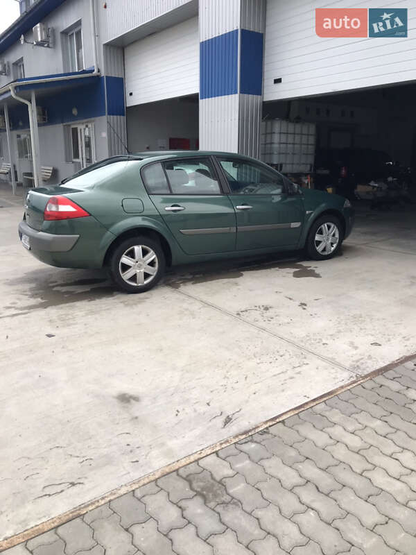 Седан Renault Megane 2003 в Калуші