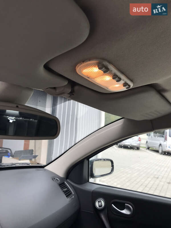 Седан Renault Megane 2003 в Калуші