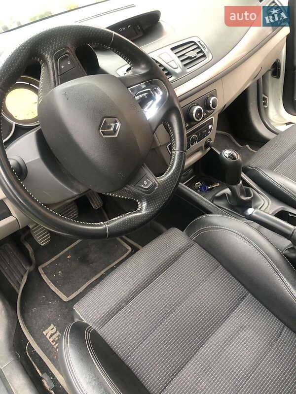 Хэтчбек Renault Megane 2010 в Черновцах