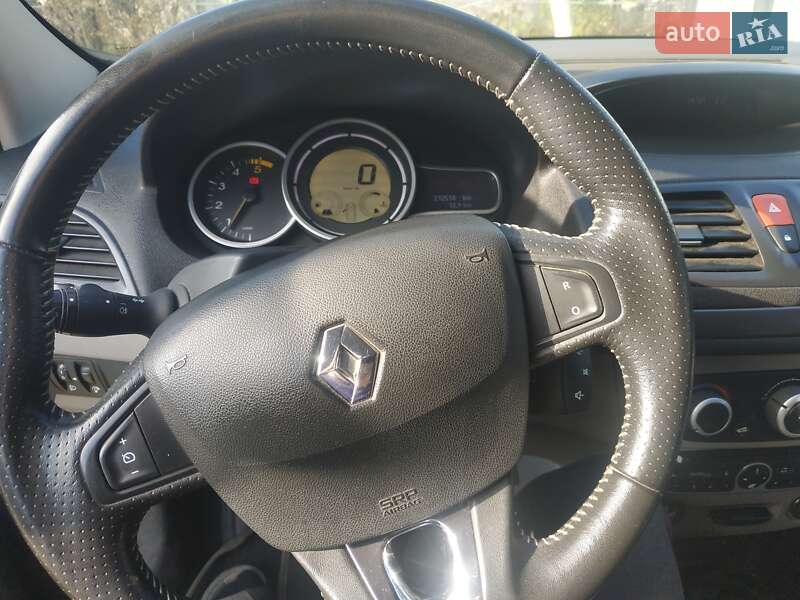 Хэтчбек Renault Megane 2010 в Черновцах