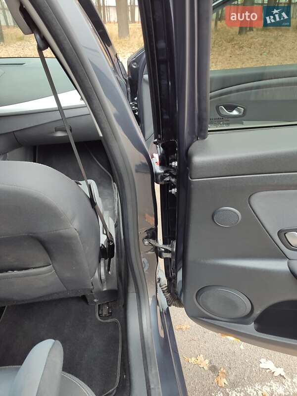 Универсал Renault Megane 2010 в Умани фото 194 Универсал Renault Megane 2010 в Умани