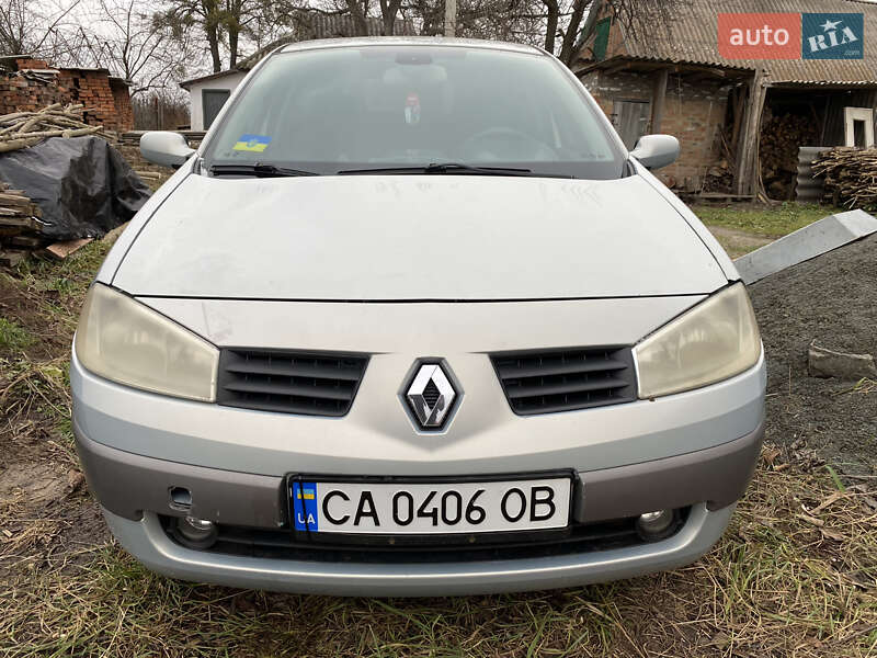 Хэтчбек Renault Megane 2003 в Городище