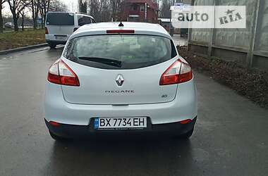 Хетчбек Renault Megane 2013 в 