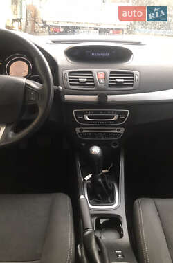 Хэтчбек Renault Megane 2008 в 