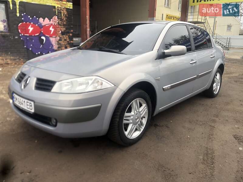 Седан Renault Megane 2004 в Ахтырке