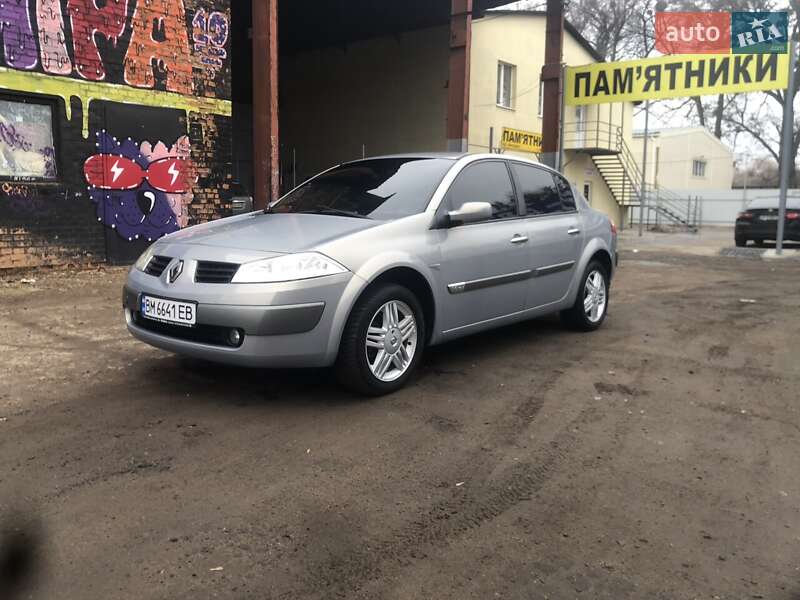 Седан Renault Megane 2004 в Ахтырке