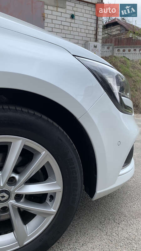Седан Renault Megane 2016 в Києві