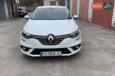 Седан Renault Megane 2016 в 