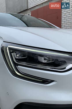 Седан Renault Megane 2016 в 