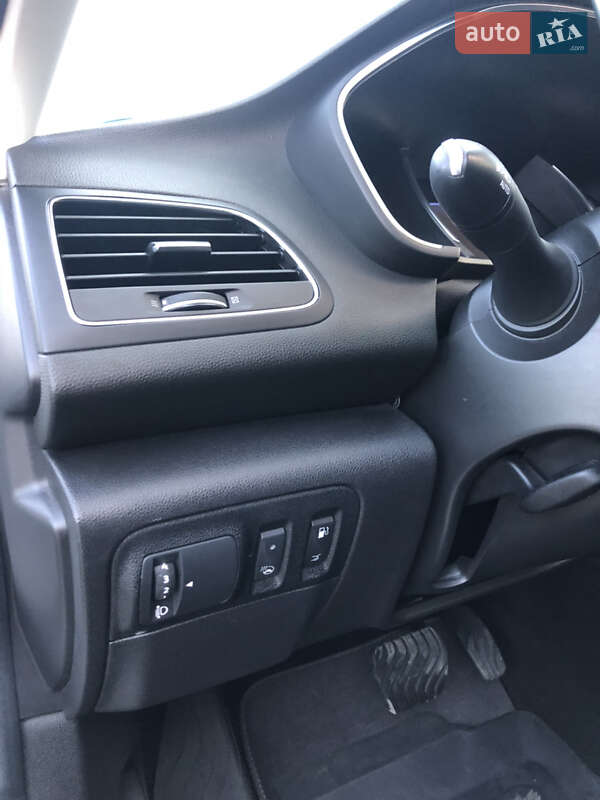 Седан Renault Megane 2019 в Новій Одесі