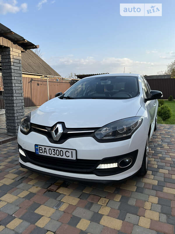 Хетчбек Renault Megane 2015 в 