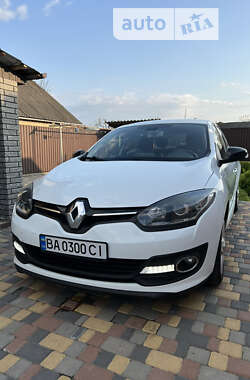Хетчбек Renault Megane 2015 в 