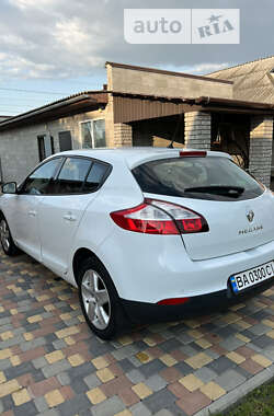 Хетчбек Renault Megane 2015 в 