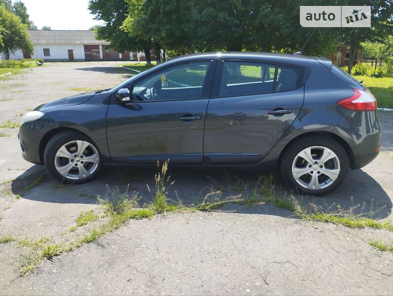 Хетчбек Renault Megane 2011 в Звенигородці
