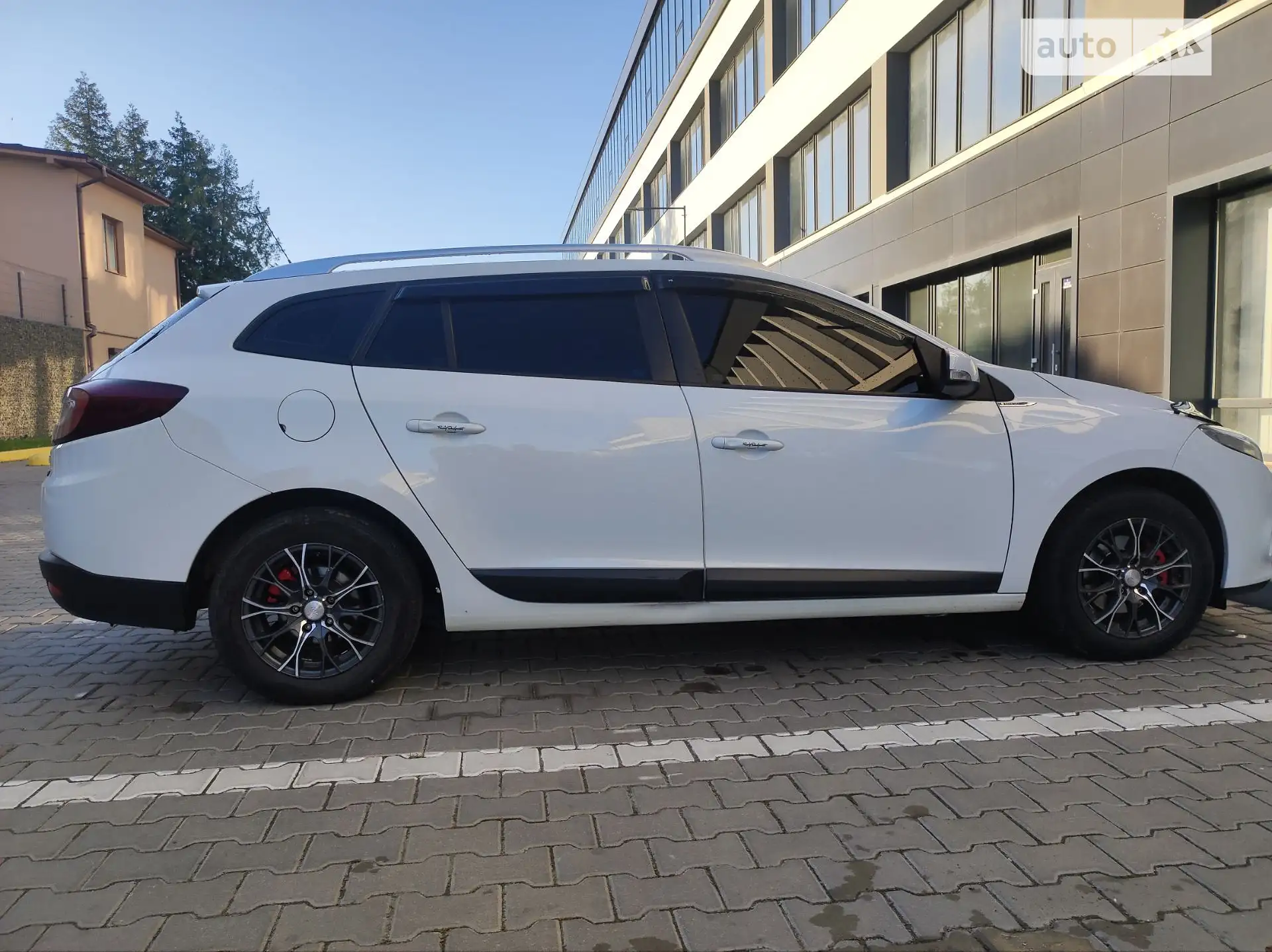 2010 Renault Megane - мініатюра 54