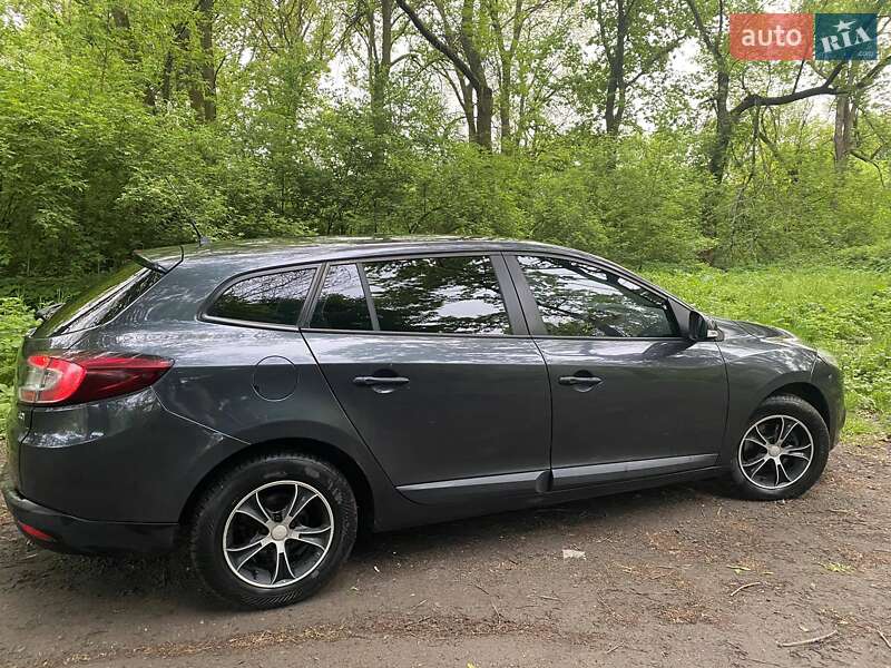 Універсал Renault Megane 2011 в Городку
