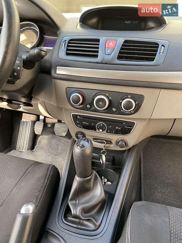 Універсал Renault Megane 2011 в Городку