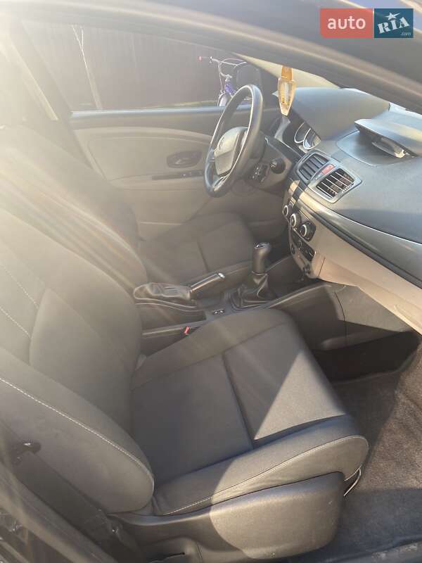 Універсал Renault Megane 2011 в Городку