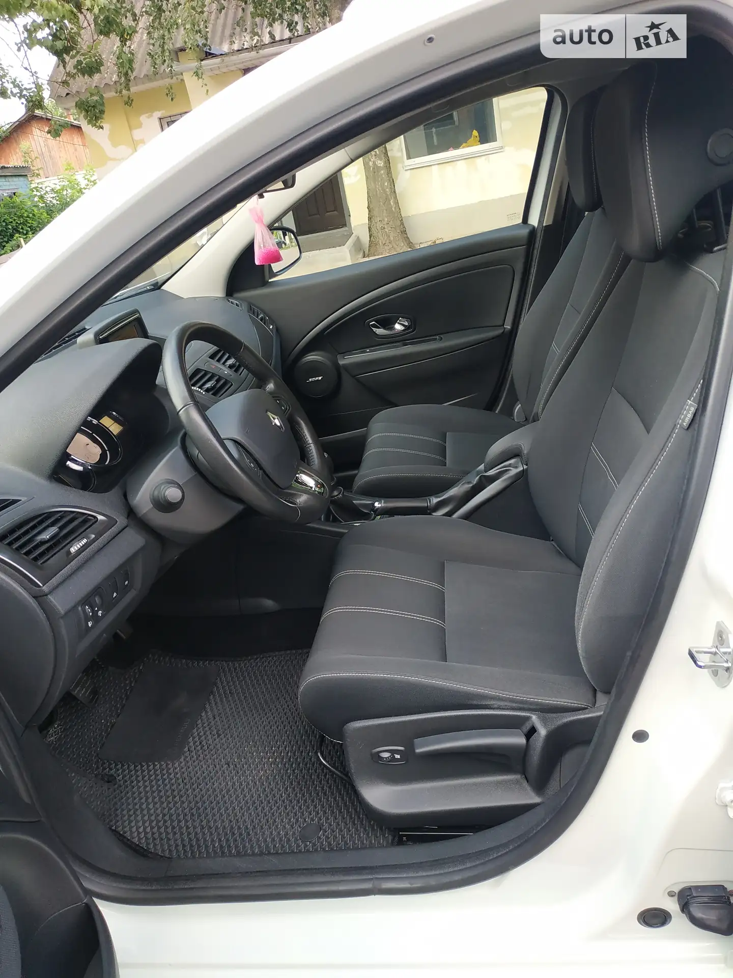 2014 Renault Megane - мініатюра 13