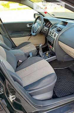 Универсал Renault Megane 2004 в 
