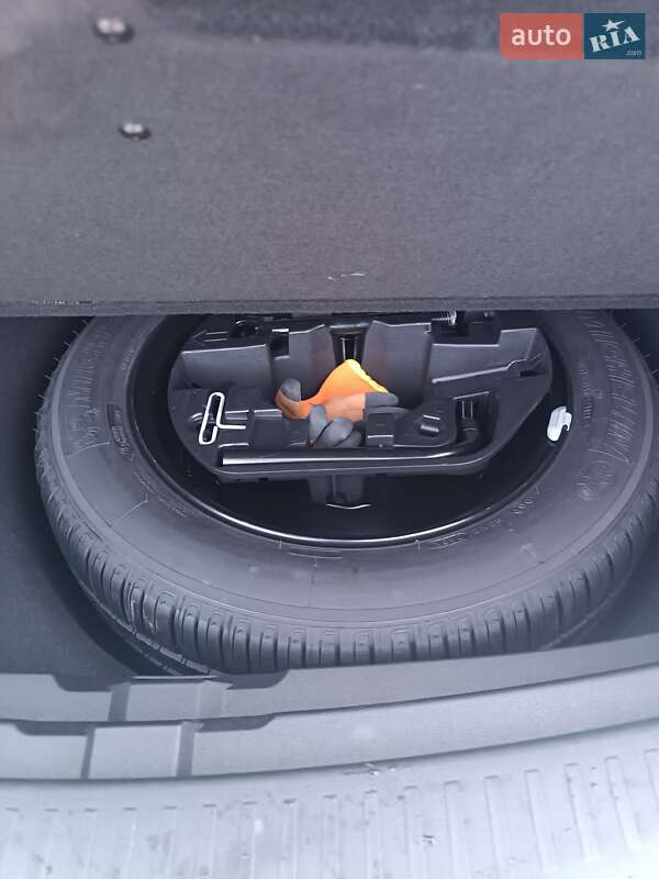 Универсал Renault Megane 2017 в Любаре фото 21 Универсал Renault Megane 2017 в Любаре