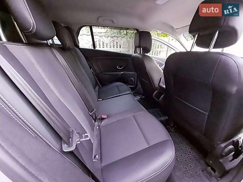 Універсал Renault Megane 2015 в П'ятихатках