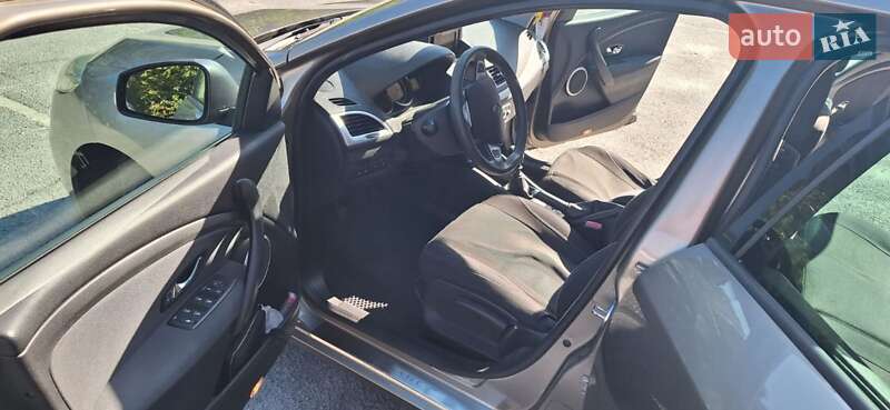 Універсал Renault Megane 2012 в Звягелі