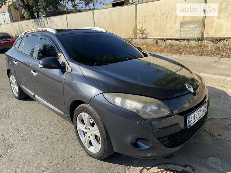 Универсал Renault Megane 2010 в 