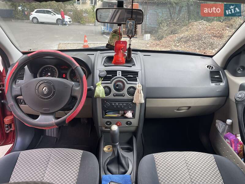 Седан Renault Megane 2004 в Киеве фото 8 Седан Renault Megane 2004 в Киеве