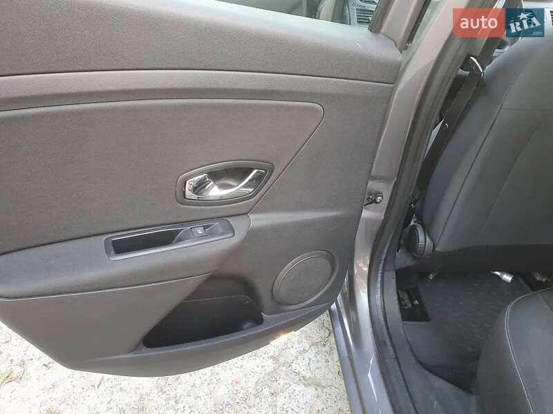 Хетчбек Renault Megane 2011 в Івано-Франківську