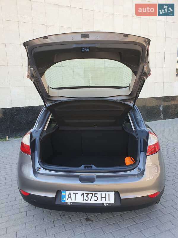 Хетчбек Renault Megane 2011 в Івано-Франківську