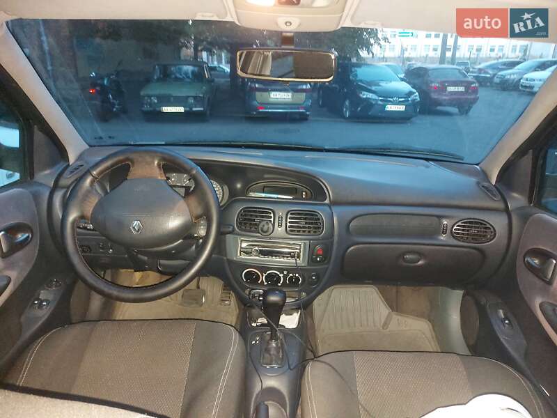 Седан Renault Megane 2002 в Києві