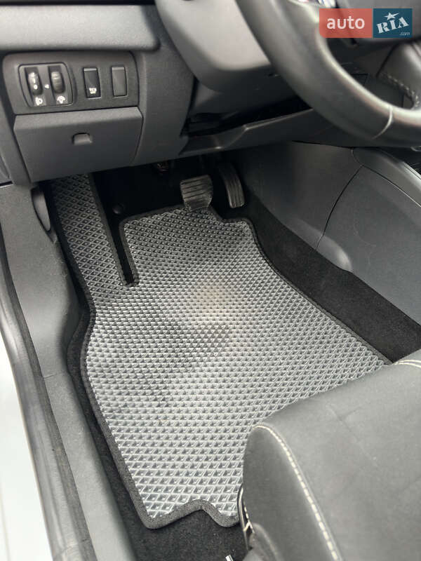 Универсал Renault Megane 2014 в Николаеве фото 52 Универсал Renault Megane 2014 в Николаеве