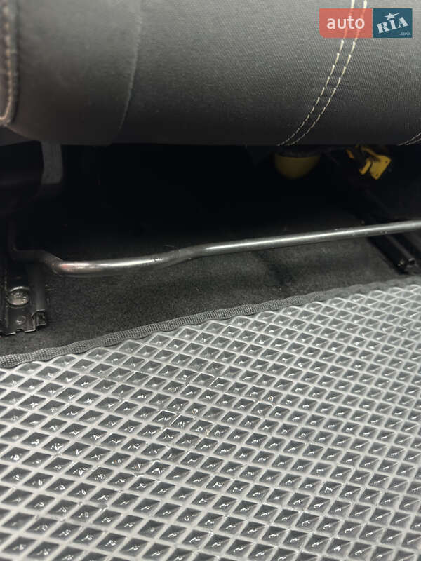 Универсал Renault Megane 2014 в Николаеве фото 56 Универсал Renault Megane 2014 в Николаеве