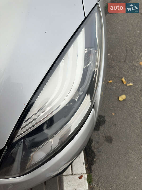 Универсал Renault Megane 2014 в Николаеве фото 68 Универсал Renault Megane 2014 в Николаеве