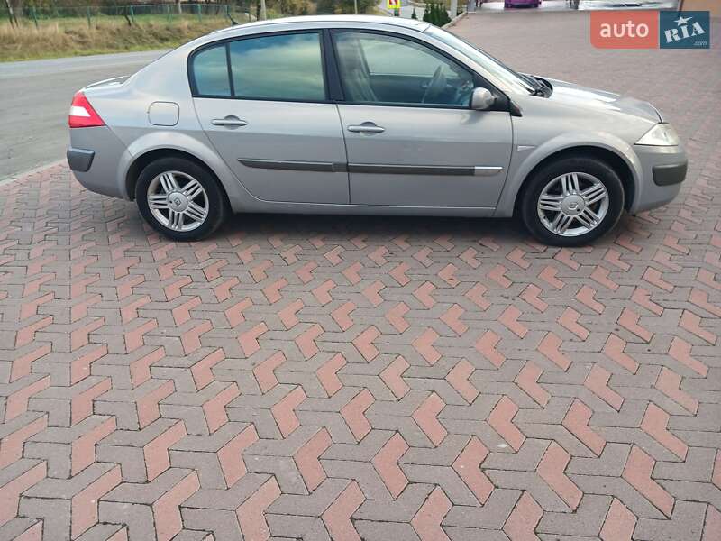 Седан Renault Megane 2004 в Надворной фото 18 Седан Renault Megane 2004 в Надворной