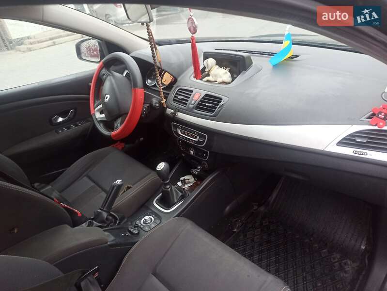 Универсал Renault Megane 2010 в Львове фото 10 Универсал Renault Megane 2010 в Львове