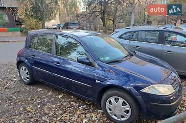 Хэтчбек Renault Megane 2003 в 