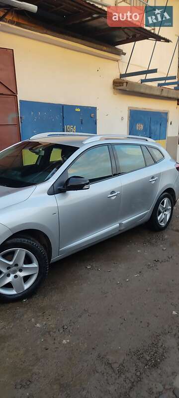 Универсал Renault Megane 2014 в Черновцах